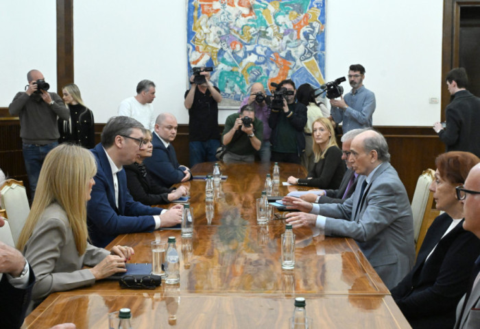 Počele konsultacije Vučića sa predstavnicima stranaka, PUPS prvi došao u Preedsedništvo