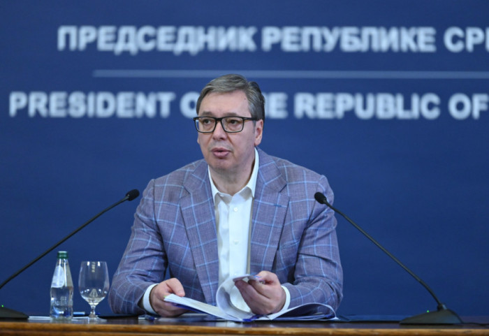 (VIDEO) Vučić čestitao Vaskrs: Porodični sto je mesto gde se svi okupljaju i razgovaraju