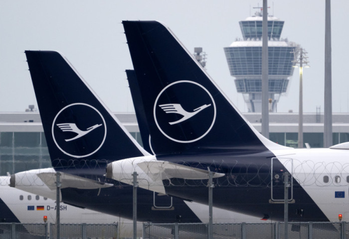 Skok cena goriva potresao avio-industriju: Karte skuplje, letovi otkazani