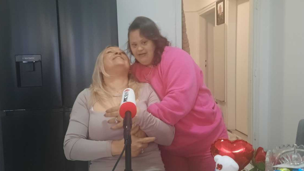 Zagrljaj koji menja život: Silvana iz Jagodine jedina u Srbiji usvojila devojčicu sa Daunovim sindromom