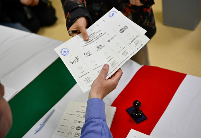 Parlamentarni izbori u Mađarskoj: U 11 sati izlaznost bila 37,98 odsto, glasalo više od 2,85 miliona ljudi