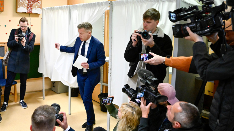 Vučić čestitao Mađaru pobedu: Verujem u nastavak dobre saradnje Mađarske i Srbije