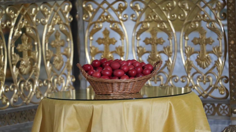 (FOTO) Ambasada SAD u Beogradu čestitala Vaskrs pravoslavnim vernicima