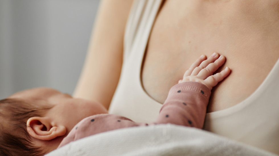 Kako produženo dojenje utiče na organizam žene: Šta majke treba da znaju