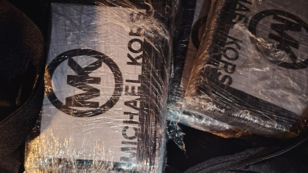 Temerinac (40) prevozio šest kilograma kokaina: Torba puna droge pronađena na zadnjem sedištu automobila