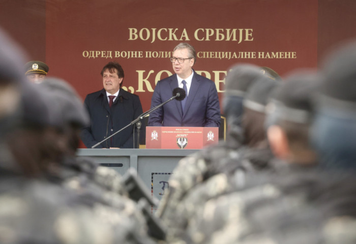 (FOTO) Vučić: Realno da redovan vojni rok bude od marta, imaćemo najbolje dronove u regionu