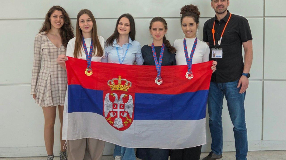 Zablistali mladi talenti: Učenice iz Srbije među najboljima u Evropi u matematici