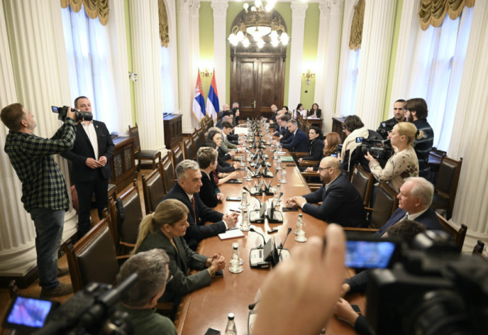 (FOTO) Kolegijum Narodne skupštine zaseda pred sednicu o predlogu opozicije za glasanje o nepoverenju Vladi