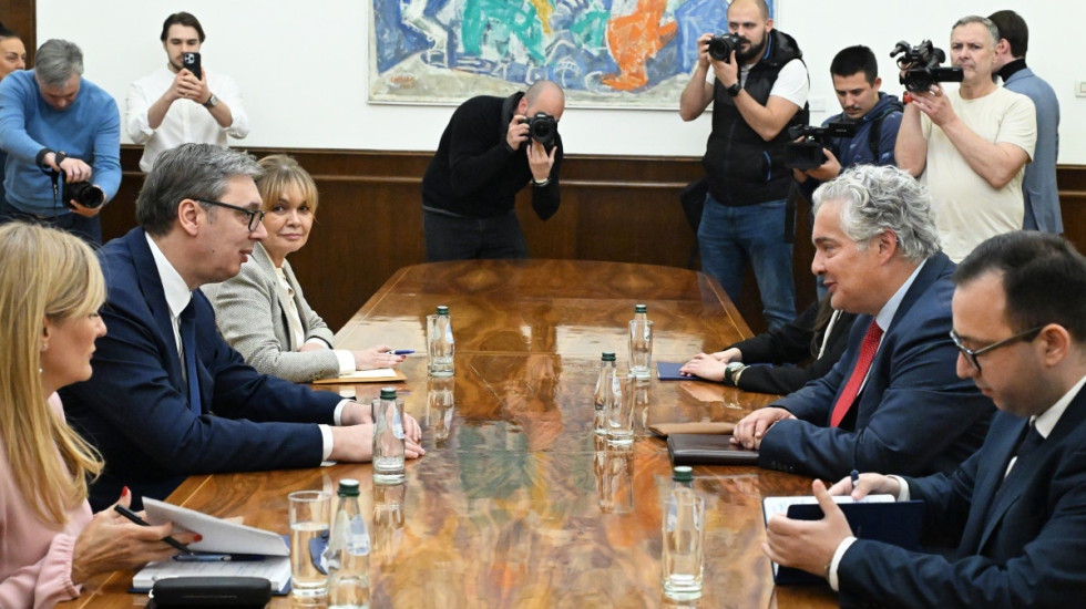 "Izbori da se održe što ranije": Predstavnici Narodne stranke na konsultacijama kod predsednika Srbije