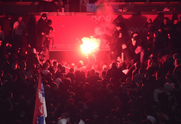 Evroliga oštro kaznila Zvezdu i Partizan zbog incidenata navijača na "večitom derbiju"