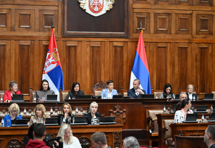 U Skupštini Srbije nastavljena rasprava o 40 tačaka: Pred poslanicima set zakona iz oblasti trgovine i saobraćaja