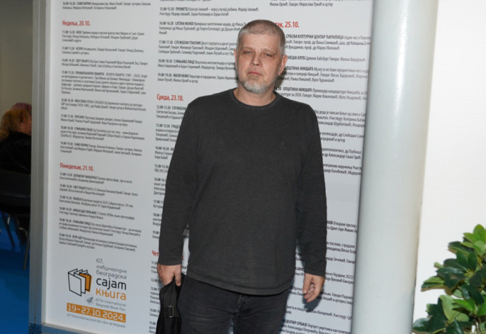 UNS: Vladimir Kecmanović podneo ostavku na mesto urednika Kulturno-umetničkog programa RTS i raskinuo radni odnos