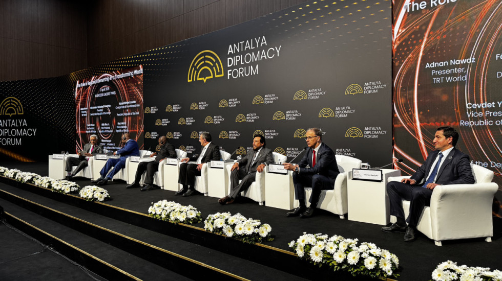 Otvoren Diplomatski forum u Antaliji: Fokus na dijalogu i upravljanju globalnim rizicima, prisustvuju Macut i Đurić