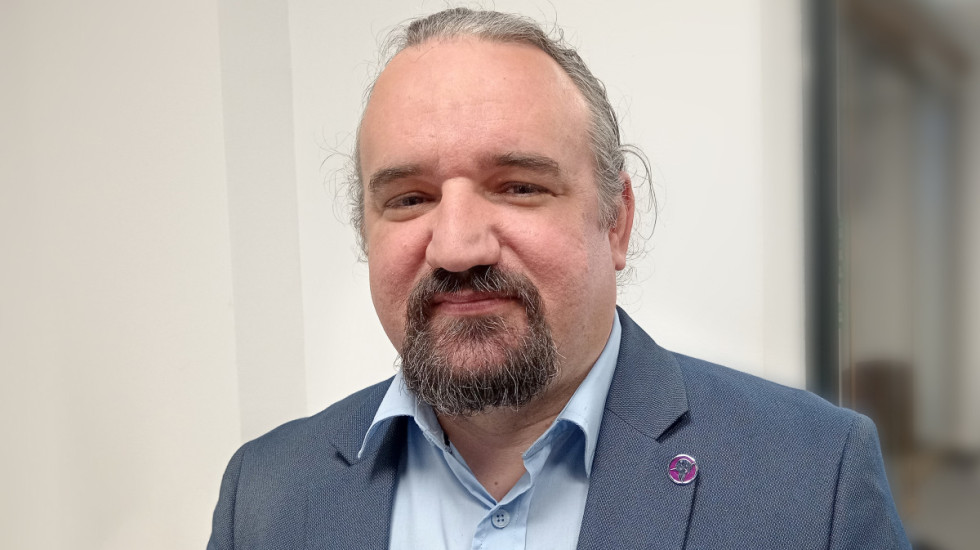 Istraživač studija bezbednosti Nikola Vujinović gost Sinteze u 21 sat