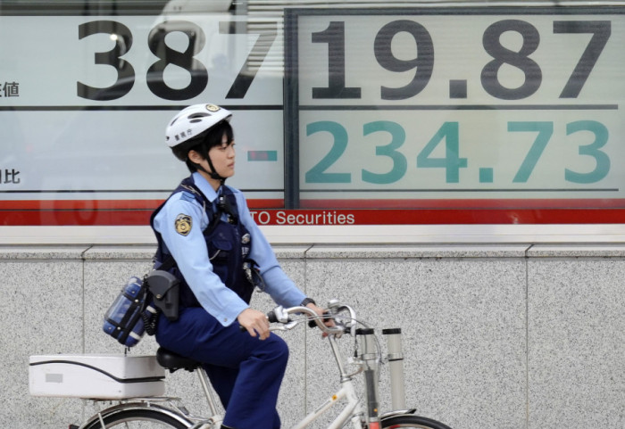 Biciklisti u Japanu na meti prevaranata: Predstavljaju se kao policija i uzimaju novac