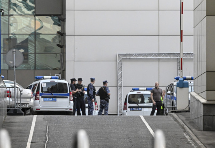 Pucnjava u Kijevu: Otvorio vatru na ulici, ubio dvoje ljudi, deset ranio, policija eliminisala napadača