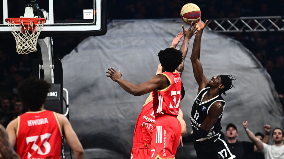 Partizan slavio u Areni: Crno-beli pobedili Zvezdu u "večitom derbiju"