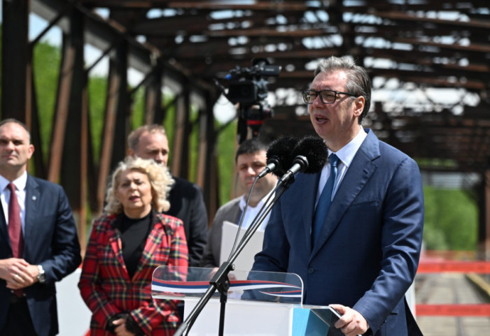 (FOTO) Vučić sa otvaranja novog mosta na reci Tamiš: Do Đurđevdana ili neki dan posle znaće se kada će biti izbori