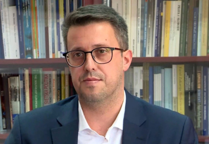 Profesor Stevan Nedeljković gost Sinteze u 21 sat