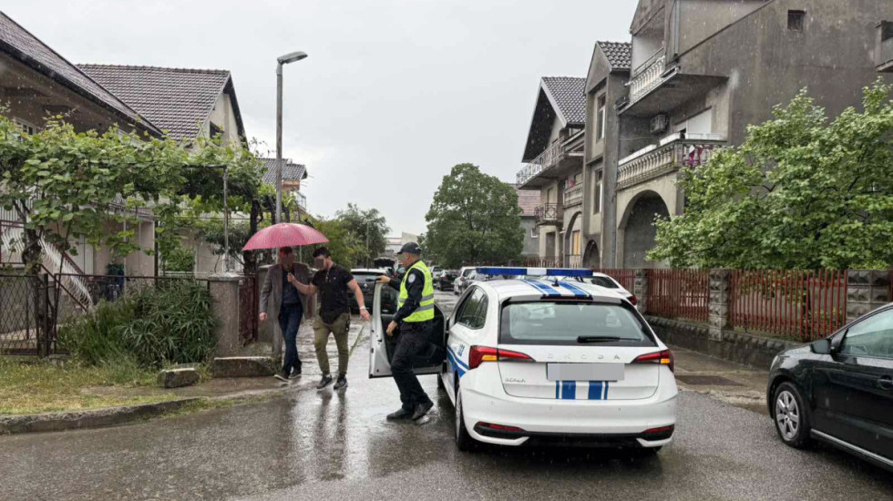 Pronađena tri tela u kući u Podgorici, sumnja se na ubistvo
