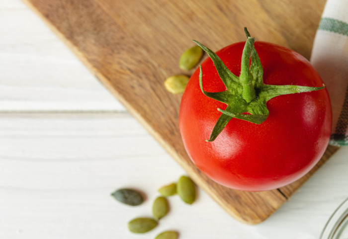 Zdravlje na tanjiru: Zašto bi trebalo da jedete paradajz svakog dana