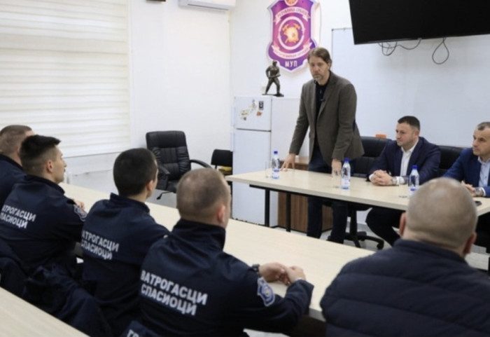 Bolji uslovi i nova oprema za kragujevačke vatrogasce