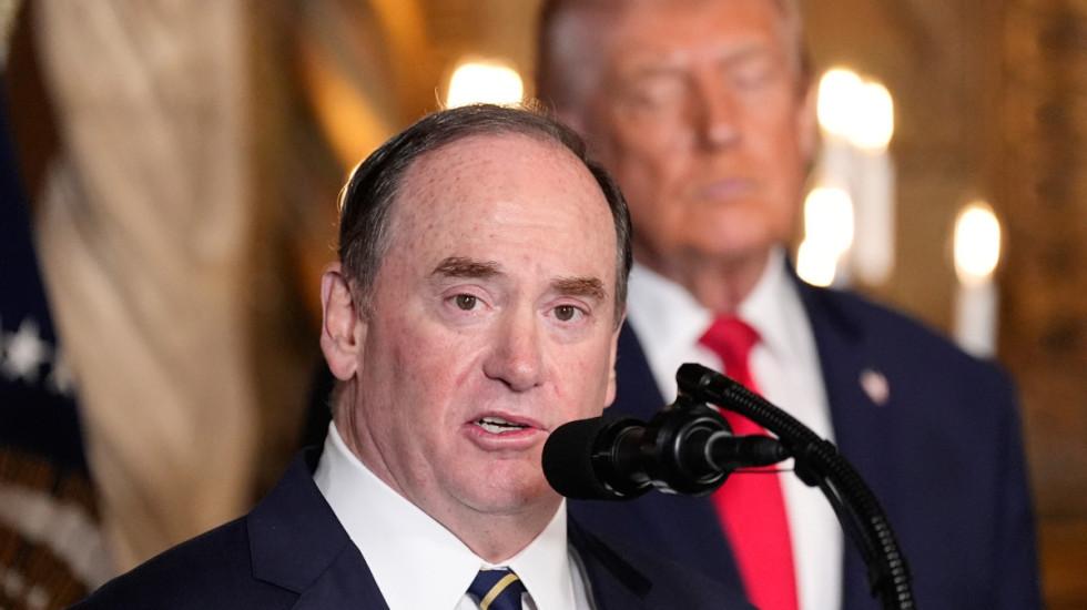 Pentagon: Smenjen ministar američke mornarice, imenovan veteran koji se kandidovao za Senat 2024.