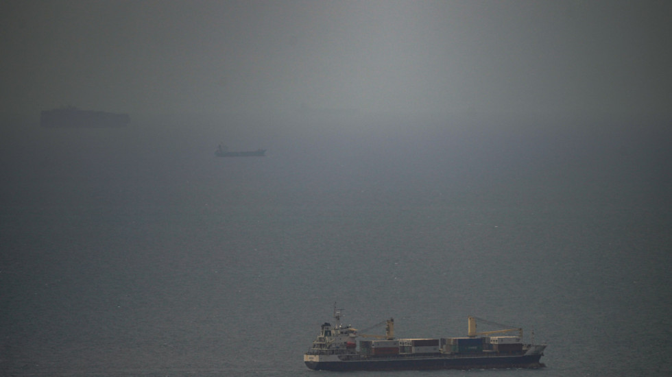 Šta se dešava u Ormuskom moreuzu: Status primirja nejasan, Iran pojačao kontrolu, Tramp odložio napade