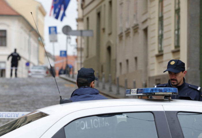 Vandali bacali stolice na pravoslavnu crkvu u Zagrebu, uhapšen muškarac