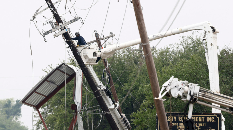 (FOTO) Tornado u Teksasu odneo najmanje tri života, više porodica raseljeno