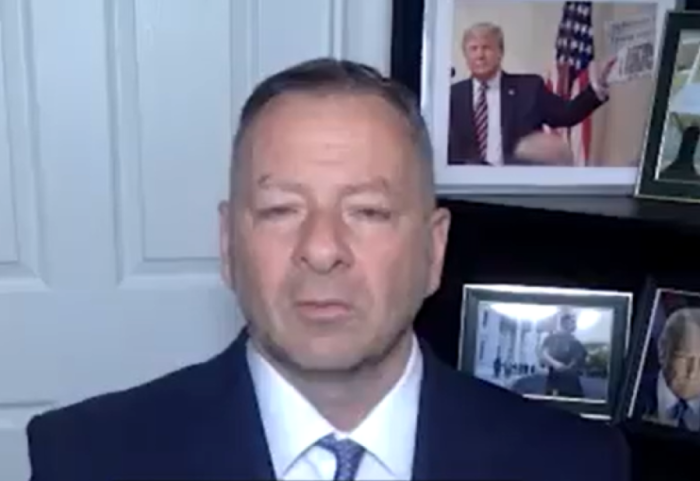 Bivši agent tajne službe o napadu u Vašingtonu: "Agenti su reagovali brzo i odlučno, Tramp je živ zbog njih"