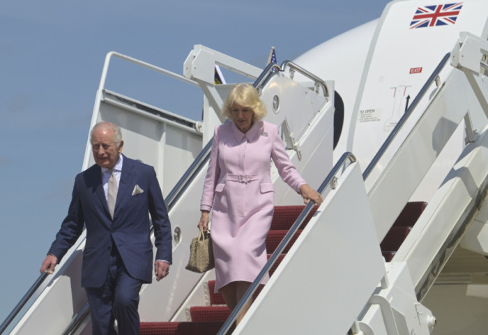 Kralj Čarls III i kraljica Kamila doputovali u SAD, sledi sastanak sa Trampom