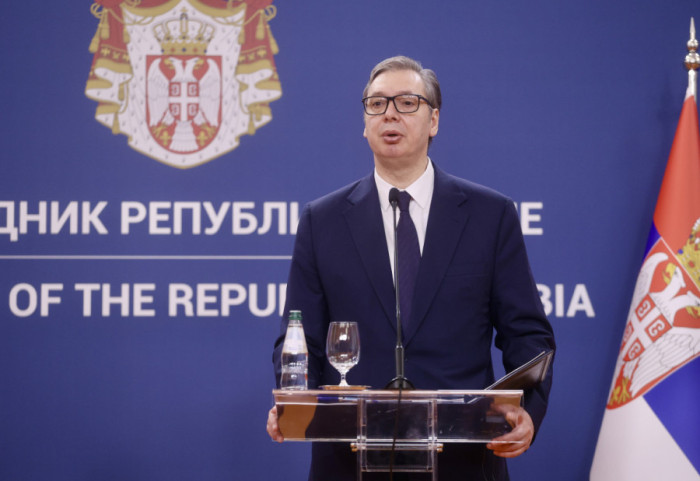 Vučić uputio saučešće povodom smrti Dragoljuba Mićunovića: Njegov doprinos razvoju politike ostaje prepoznatljiv