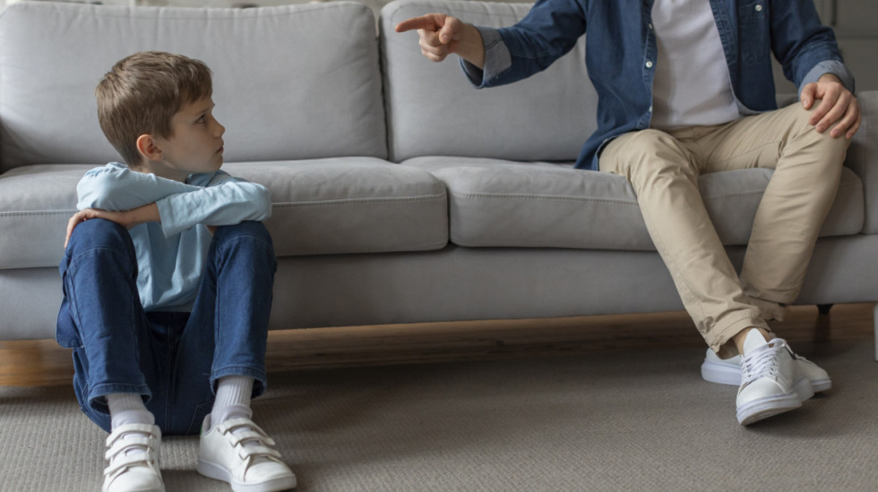 "Zabrana telesnog kažnjavanja nije represija nad roditeljima": Šta zaista donose izmene Porodičnog zakona