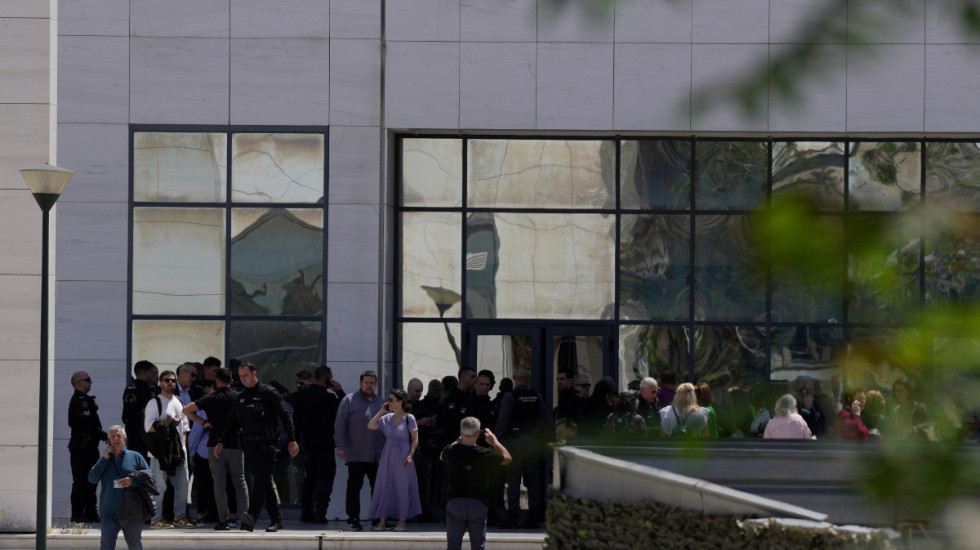 Štrajk i obustava rada u Grčkoj nakon oružanih napada na zaposlene u Atini