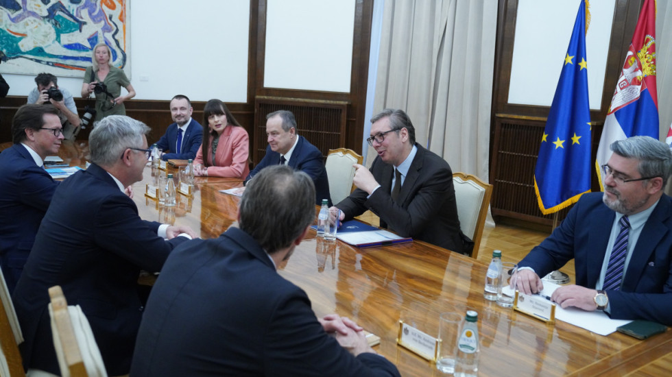 (FOTO) "Cilj da do kraja 2026. ispunimo sve za članstvo": Vučić i Macut razgovarali sa Brunerom o evropskom putu Srbije