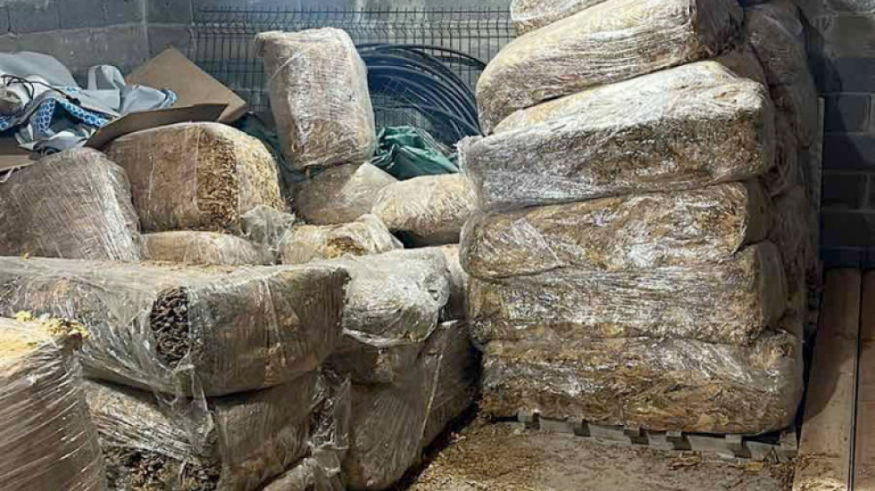 Novosadska policija zaplenila 1,5 tona duvana na Fruškoj gori, uhapšen muškarac (60)