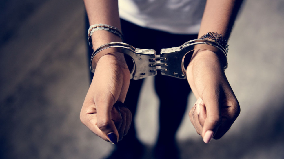 Saobraćajna nesreća u Nišu: Žena (32) udarila tinejdžera (16) automobilom, pa pobegla, dečak zadobio teške povrede