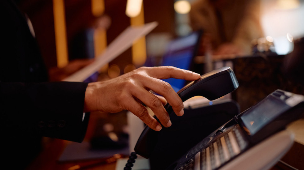 Policija traga za prevarantima: Pozivaju građane i traže novac za lečenje bolesne ćerke