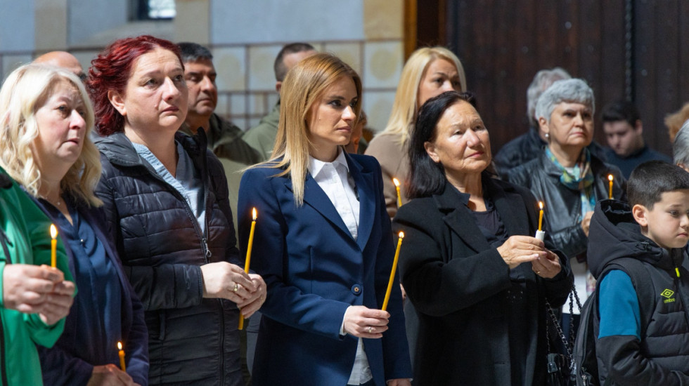(FOTO) U Crkvi Svetog Marka služen parastos stradalima u hrvatskoj operaciji "Bljesak"