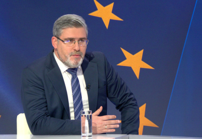 Starović za Newsmax Balkans: Nema govora o zamrzavanju sredstava EU za Srbiju