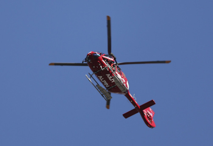 Helikopter pao pri prilazu gradilištu u Švajcarskoj: Povređeno šestoro ljudi