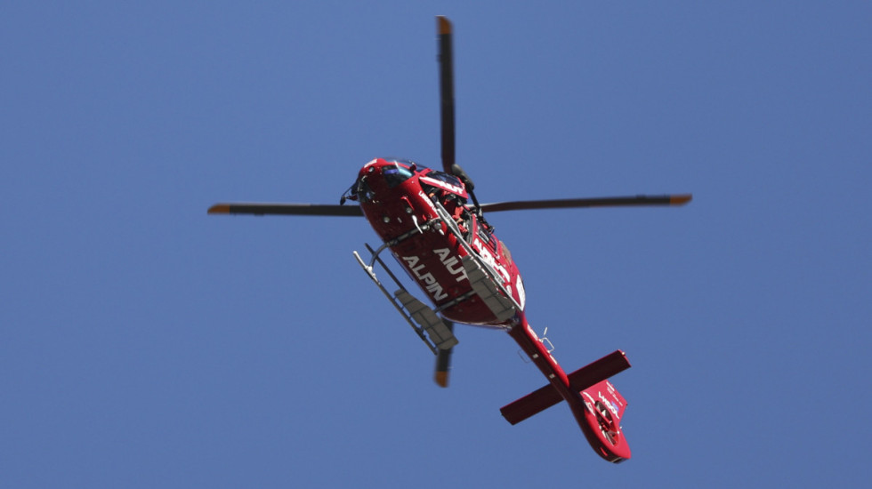 Helikopter pao na prilazu gradilištu u Švajcarskoj: Povređeno šestoro ljudi, jedan u životnoj opasnosti