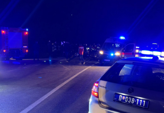 Naložene obdukcije nastradalih u saobraćajnoj nesreći u Novom Pazaru