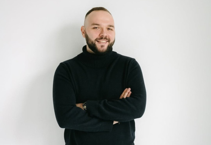 GrađaNIN u 21 sat: Gosti Aleksandar Nikolić i sociolog Aleksa Vukašinović