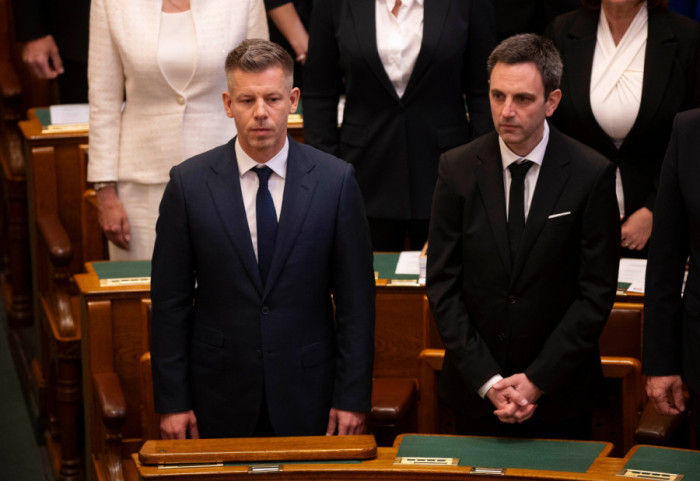 (FOTO) Peter Mađar najavio sednicu novog parlamenta: "Prvi zvanični dan promene režima"