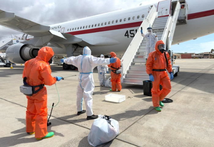 Španska vlada: Preostali putnici sa kruzera MV Hondius biće prevezeni jednim avionom