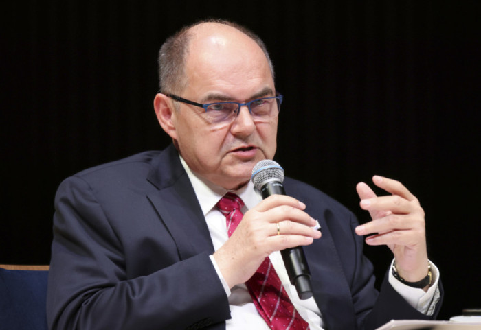 Kristijan Šmit napušta funkciju visokog predstavnika za BiH, traži se njegov naslednik