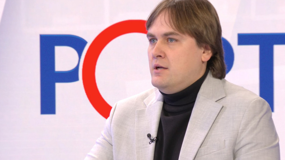 Jovica Pavlović sa Instituta za evropske studije gost Sinteze u 21 sat