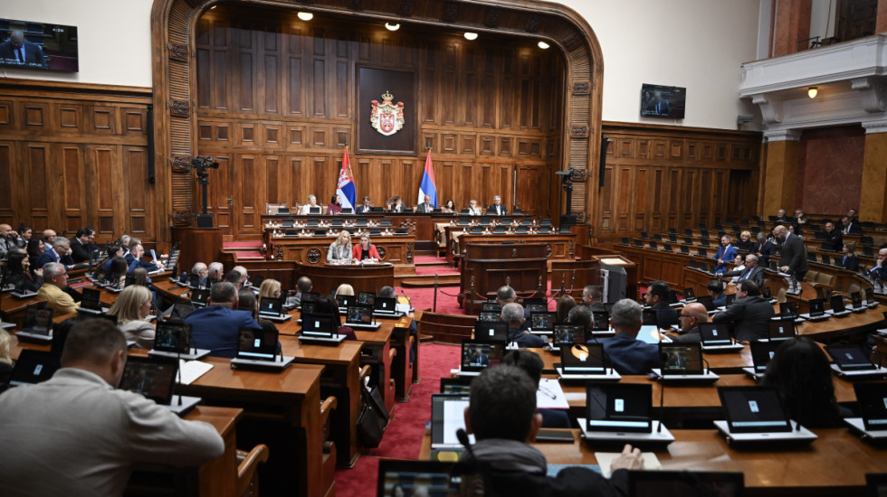 Poslanici Skupštine Srbije završili rad, nastavak rasprave o setu izbornih zakona u četvrtak
